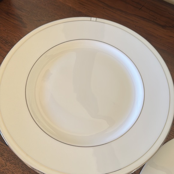 Kate Spade Noel Alabaster Dinner plate - Picture 7 of 11